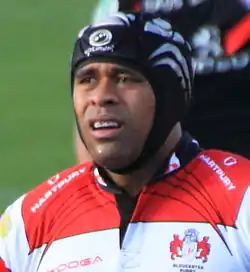 Нгера в игре за «Глостер» против «Тулузы»