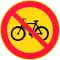 Polkupyörällä ja mopolla ajo kielletty/Inga cyklar eller mopeder