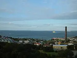 Вид на залив с таллинской церкви Олевисте