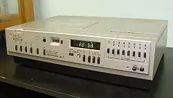 Видеомагнитофон «Электроника ВМ-12» формата VHS (1982 г.)