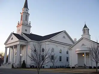 Первая баптистская церковь Опелайки