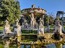 Фонтан купидона. 1855. По рисунку Андреа Бузири Вичи