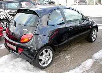 Ford Sportka, внизу по центру — фонарь заднего хода