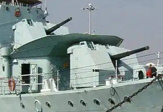 113-мм орудия QF Mark IV на эсминце «Кавальер»