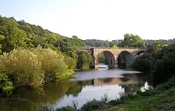 Река в коммуне Мютреси