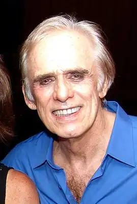 Франсиску Куоку исполнил роль падре Матиолли