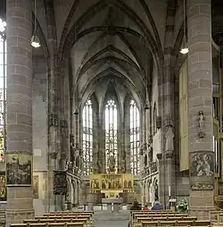 Интерьер главного нефа