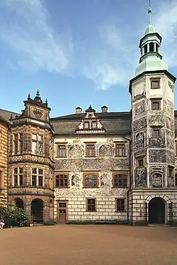 Фасады комплекса с внутренней стороны