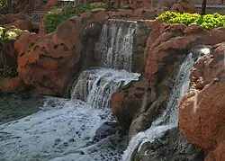 Искусственный водопад