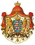 Герб великого герцогства Гессен со знаками династических орденов на цепях (орден Людвига – первый слева)