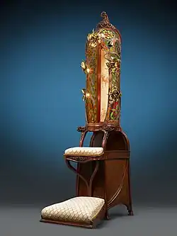 «Молитесь Богу» (Prie dieu). А. Гауди. Каса-Батльо, Барселона