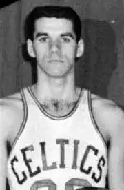 Гуарилья в составе «Бостон Селтикс» в 1960 году