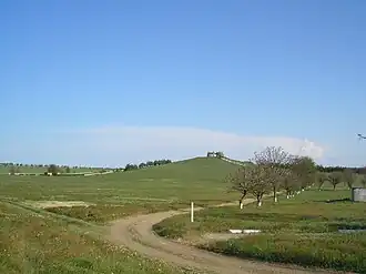 Братская могила восьми Героев Советского Союза. Скульпторы В. В. Петренко, Н. И. Петренко, архитектор А. М. Крамаренко, Геройское