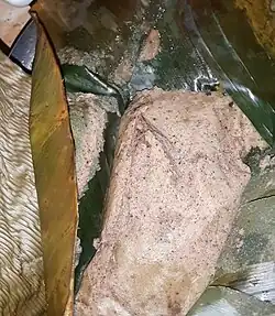 Тубаани, завернутый в листья Ewe eran