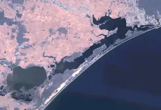 Вид на озёра из космоса. Снимок сделан спутником LandSat-7.