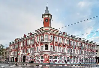 Дом Гончарова, с 1912 г. в нём разместилась гимназия В. В. Кашкадамовой, с 1918 г. — 9-я школа.