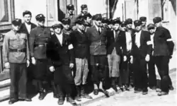 Члены украинской народной милиции, комендант Е. П. Грабец в центре