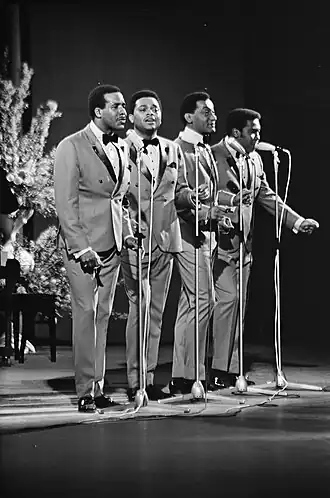 The Four Tops на выступлении, 1968 год