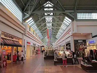 Интерьер Greendale Mall, 2012