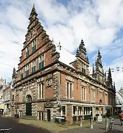 Мясные ряды в Харлеме. 1601—1603.