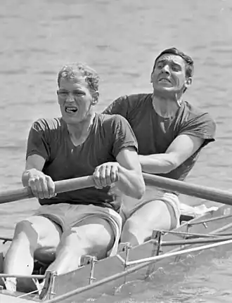 Хадриан ван Нес (спереди)