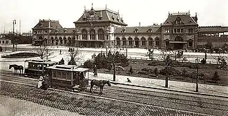 Вокзал и привокзальная площадь в 1893 году