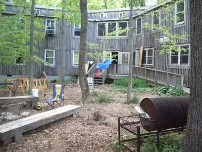 «Heart Wood»: Общежитие с 13 спальнями.