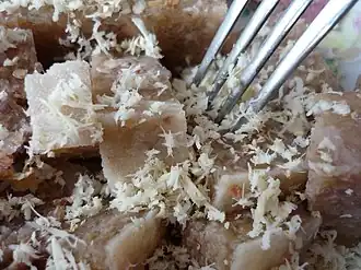 холодец с тёртым хреном