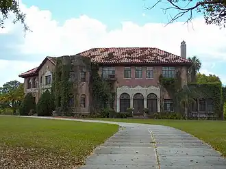 Историческое здание — дом основателя муниципалитета Хауи-Ин-Те-Хилс