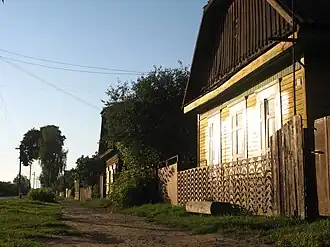 На улице Глуска