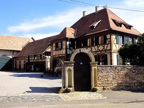 Старое здание