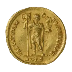 Валент II. (ок. 364–367 гг.). На шаре в руке Валента