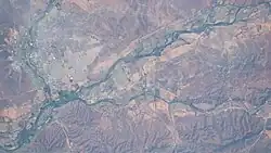 Вид на нижнее течение реки Улифантс около города Оудсхурн с МКС в ноябре 2017 года