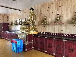 Внутри одного из дуганов Анинского дацана