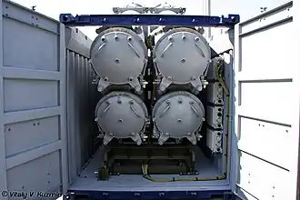 Пусковая установка контейнерного комплекса Club-K с противокорабельными ракетами Х-35УЭ, размещённого в 20-футовом ISO-контейнере (МВМС-2011).