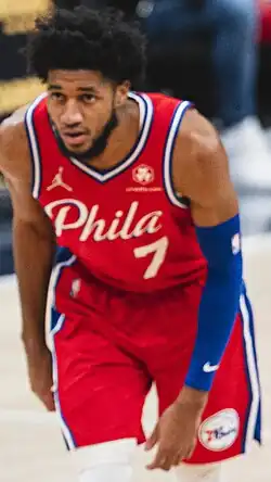 Айзея Джо в игре за «Филадельфию» в 2022 году