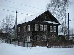 Дом № 44 на перекрёстке с Тульской улицей