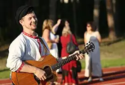 Ялмар Вабарна, правнук Анне Вабарна, на песенном празднике сету в Вярска, 2013 год