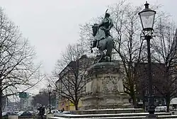 Вид памятника с западной части