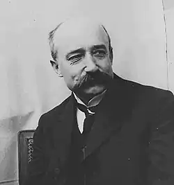 Тинеманн на фотографии 1912 года