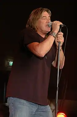 Джон Шлитт на сцене, 2006