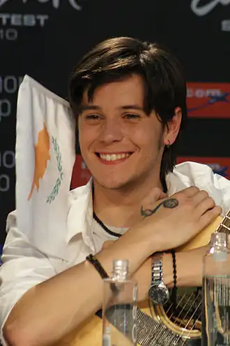 Джон Лилигрин на пресс-конференции перед выступлением на Евровидении 2010