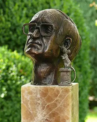 Клаус Вальтер. Йозеф Гуггенмос и мышка