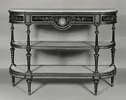 Столик-консоль с медальоном Дж. Веджвуда. 1780-е гг. Чёрное дерево, фаянс, мрамор. Художественный музей Уолтерса, Балтимор, США