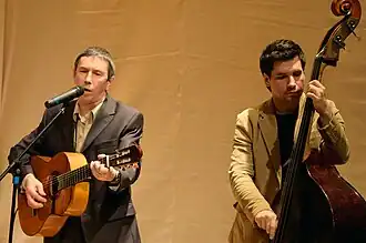 Cергей Хутас (справа) и Константин Тарасов на концерте «Песни нашего века». 2006 год.