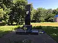 Памятник советским воинам вблизи Дома культуры