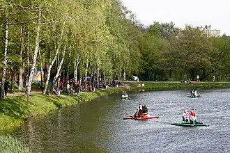 Парковое озеро.