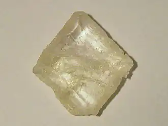 Размер кристалла: 3,8 см