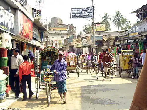 Городская улица