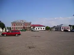 В центре посёлка